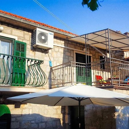 Apartment Romance سبليت المظهر الخارجي الصورة