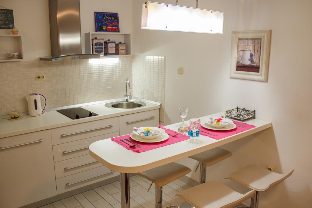 Apartment Romance سبليت المظهر الخارجي الصورة
